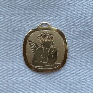 Gorgeous etched angel pendant, charm, in 18k gold - Made in Italy